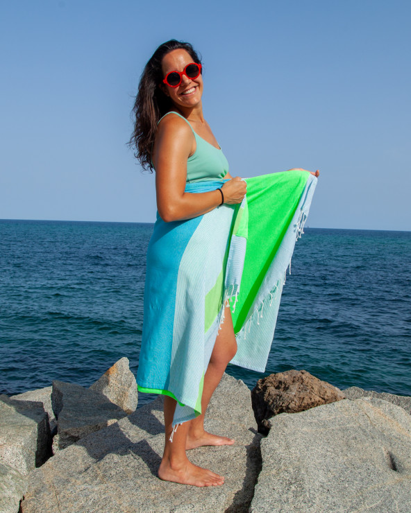 Pareo de playa con Rizo · Tendencias Verano · Sun&Surf