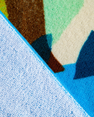 LION CHILDREN'S MICROFIBER BEACH TOWEL