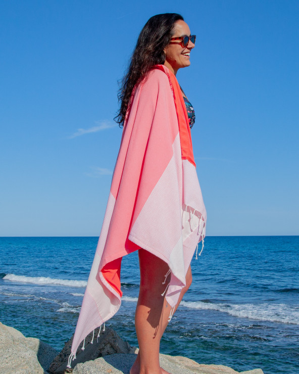 Paréo de Plage AVEC EPONGE . Tendance Eté . Sun&Surf
