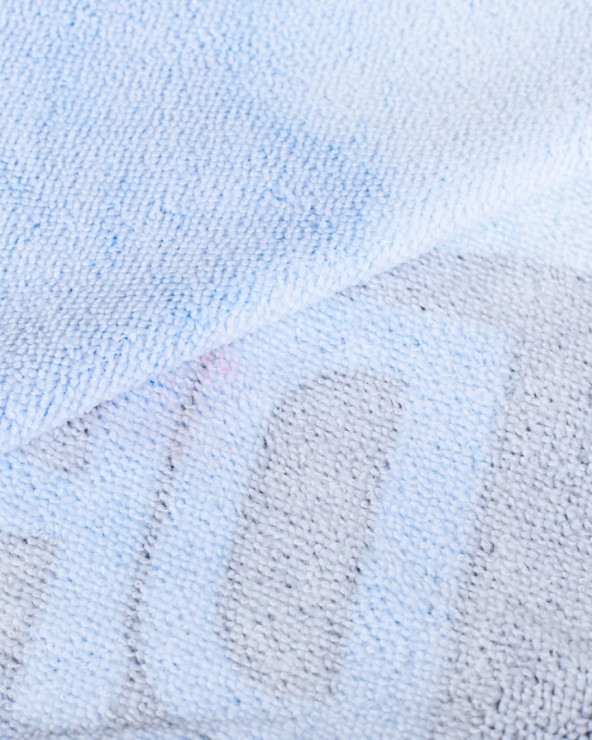 Toalla de playa infantill licencia · 100% microfibra · Sun&Surf