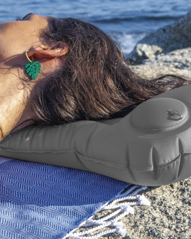 COJIN DE PLAYA AUTO-INFLABLE GRIS